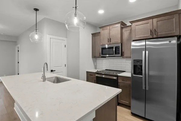 $2,730 | 1155 Marina Parkway, Macedon, NY 14502