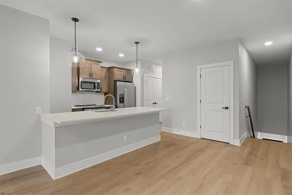 $2,730 | 1155 Marina Parkway, Macedon, NY 14502