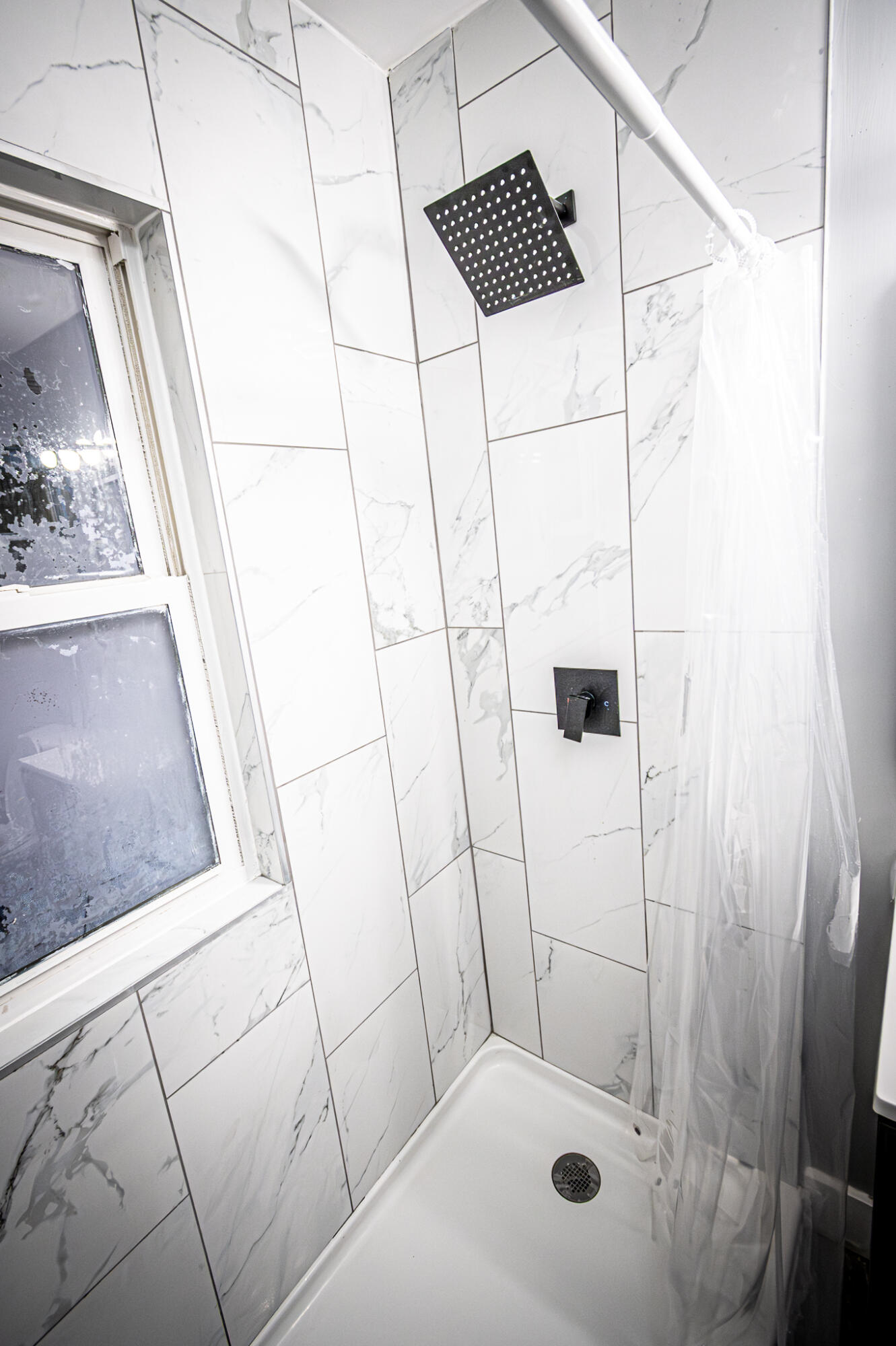 4181 Monroe Street Gary, IN 46408 - Photo 14 of 29 1331x2000