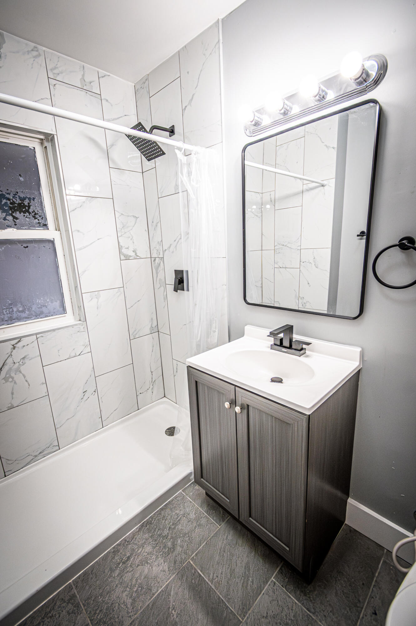 4181 Monroe Street Gary, IN 46408 - Photo 16 of 29 1331x2000