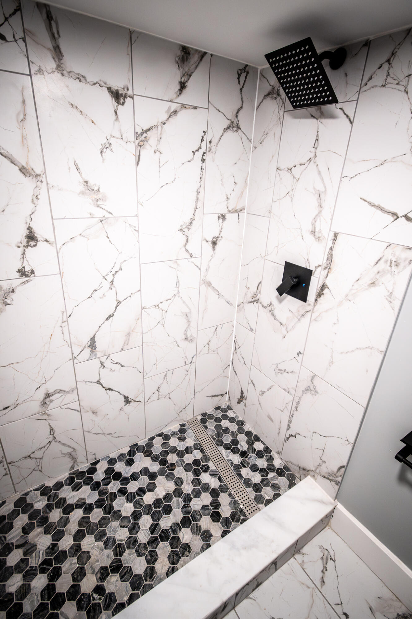 4181 Monroe Street Gary, IN 46408 - Photo 17 of 29 1331x2000