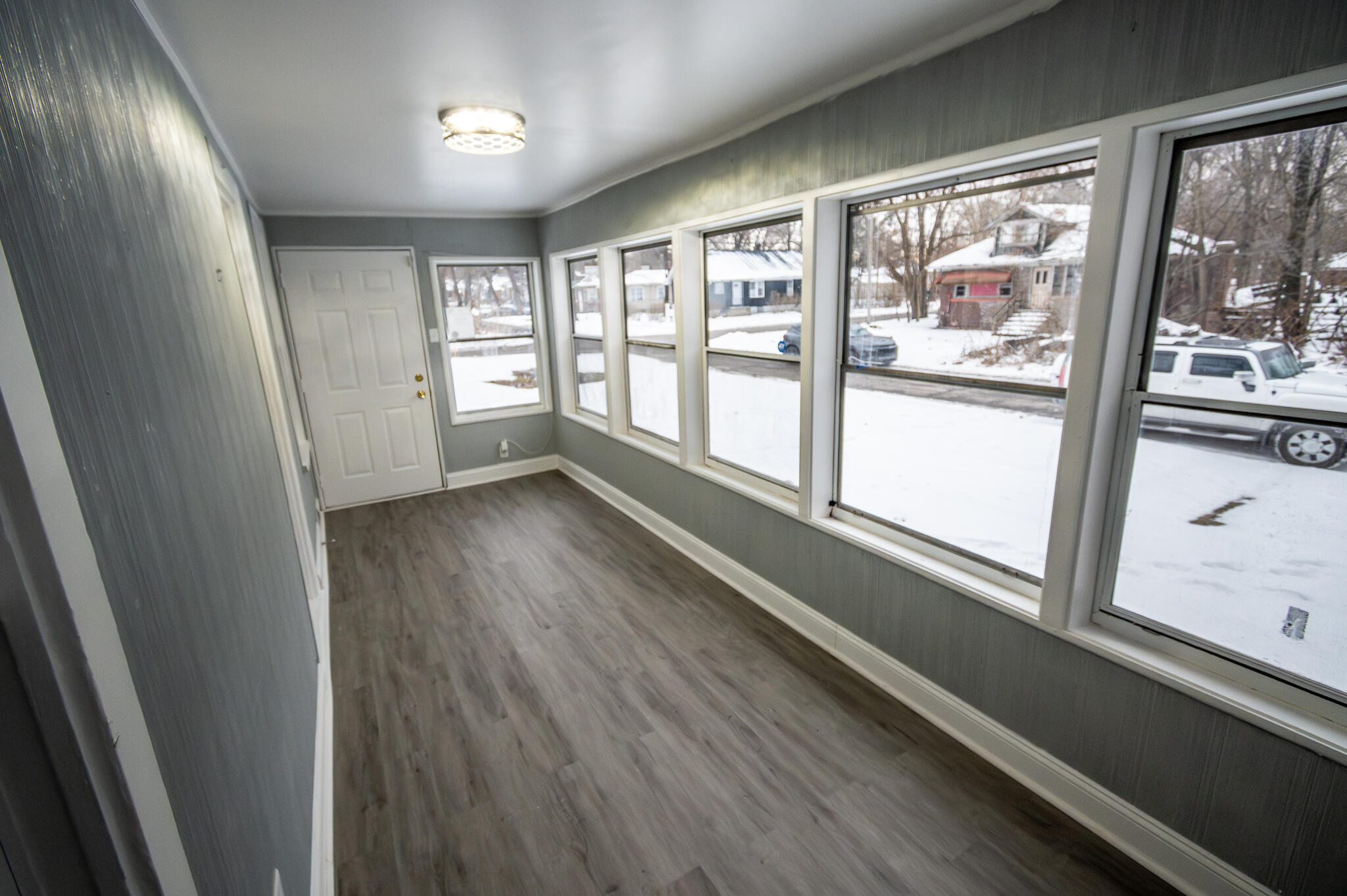 4181 Monroe Street Gary, IN 46408 - Photo 20 of 29 2048x1363