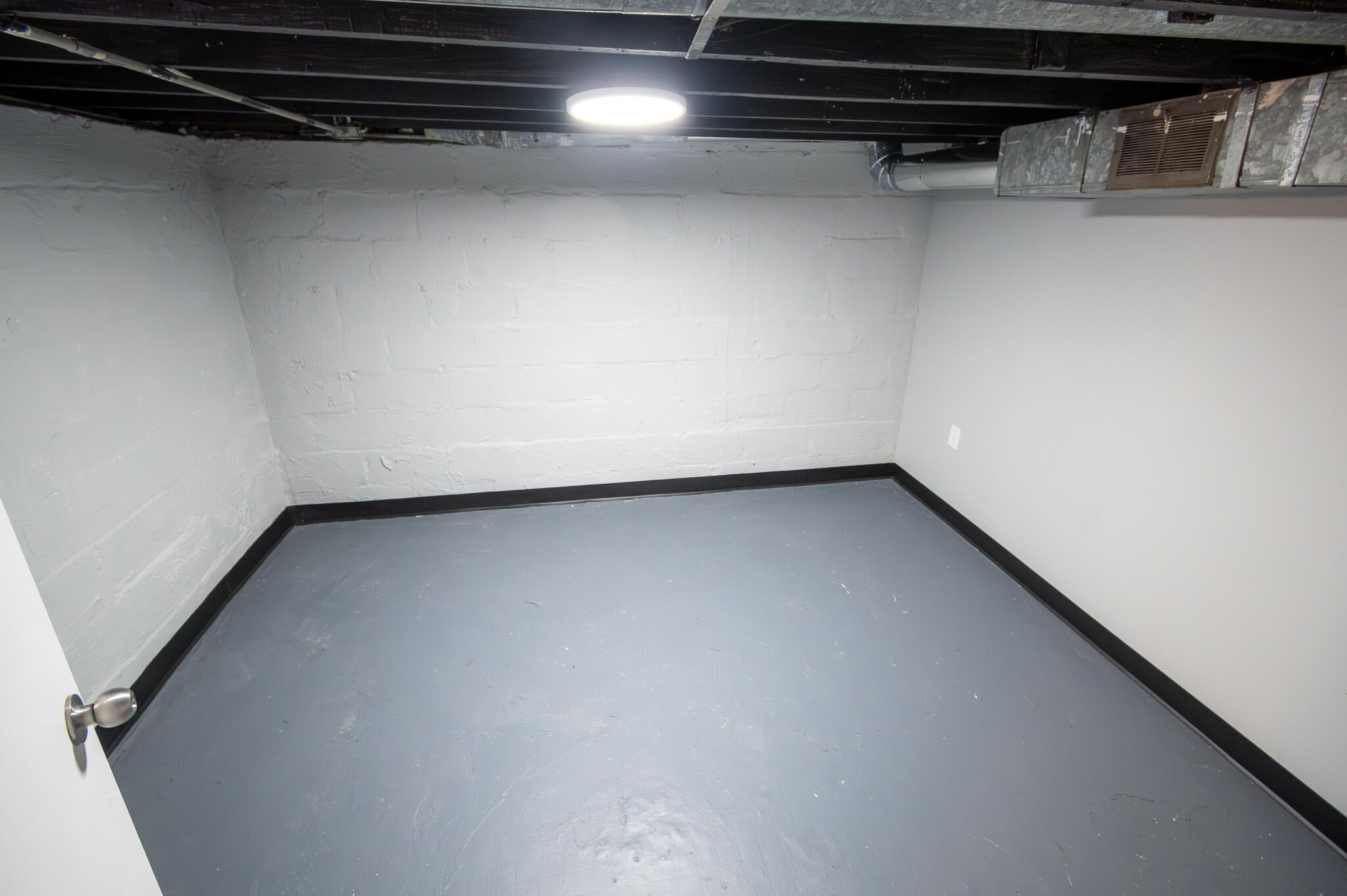 4181 Monroe Street Gary, IN 46408 - Photo 21 of 29 2048x1363