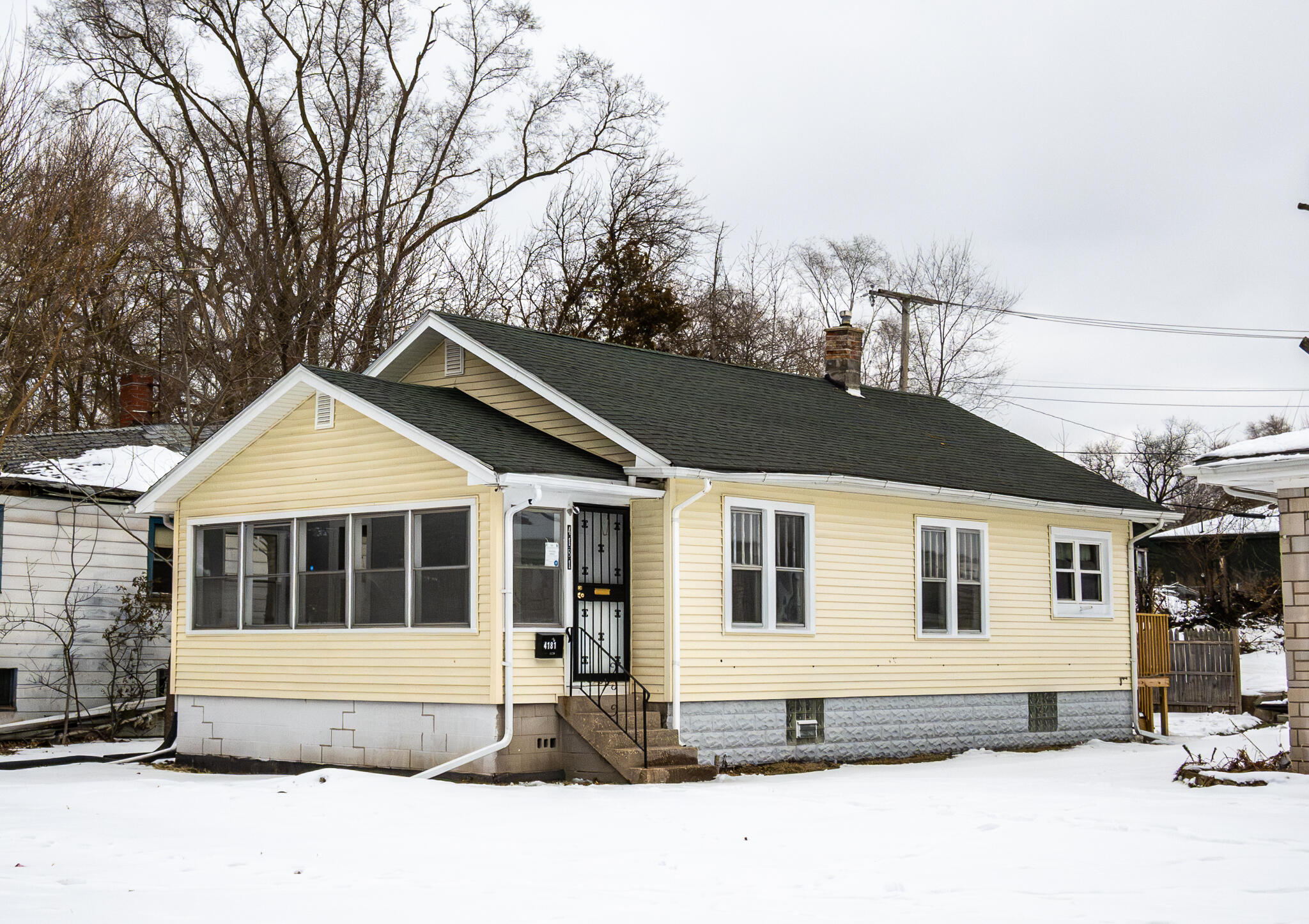 4181 Monroe Street Gary, IN 46408 - Photo 27 of 29 2048x1446