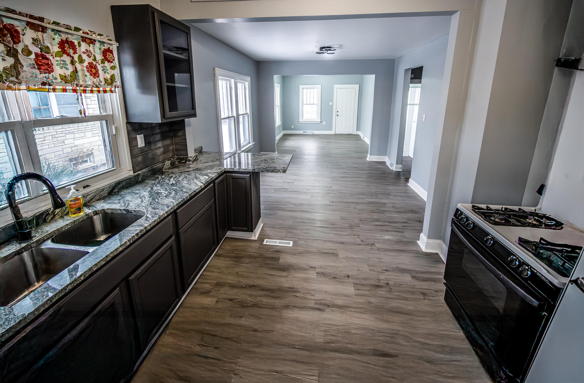 4181 Monroe Street Gary, IN 46408 - Photo 4 of 29 2048x1344