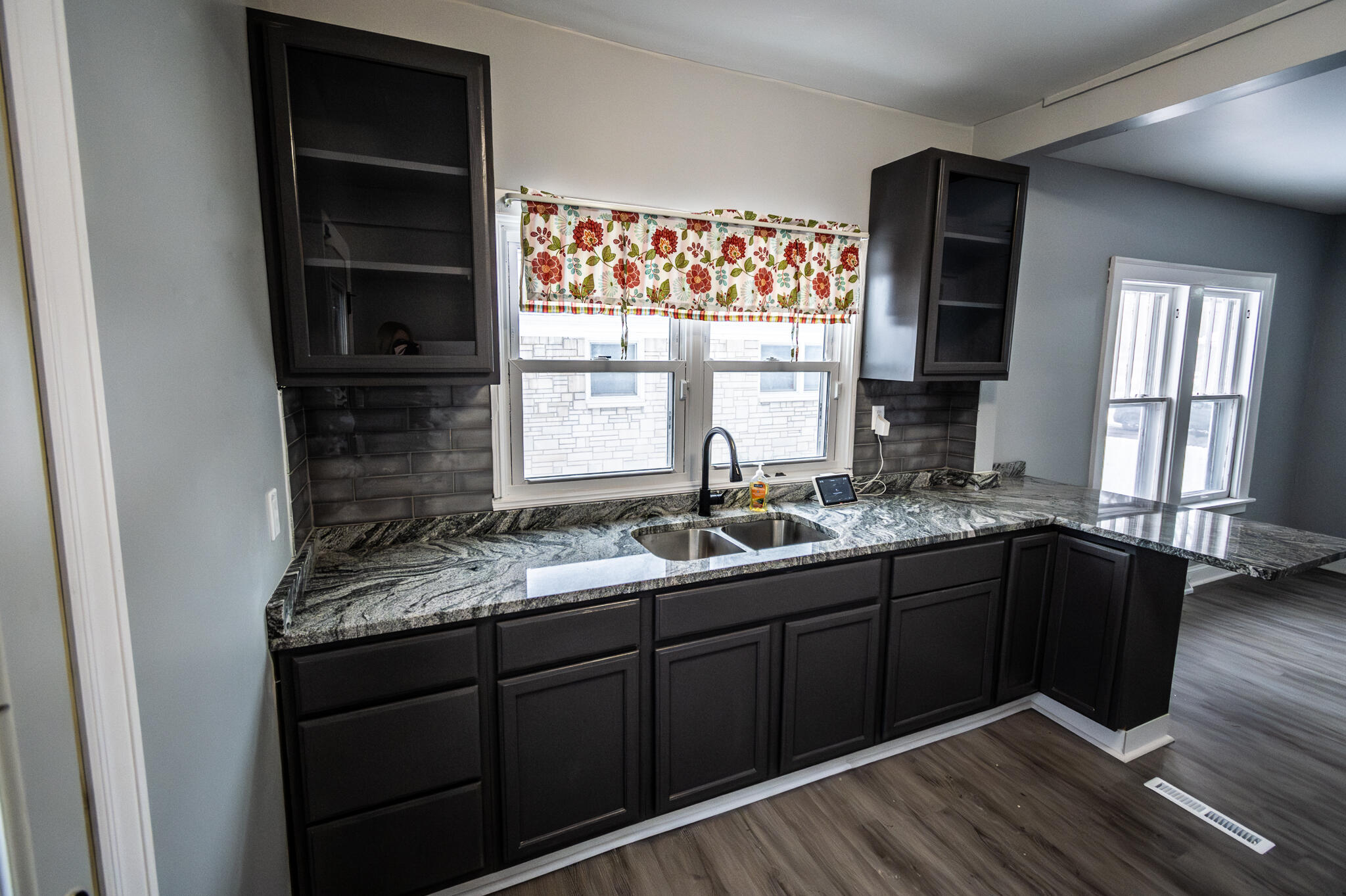 4181 Monroe Street Gary, IN 46408 - Photo 5 of 29 2048x1363