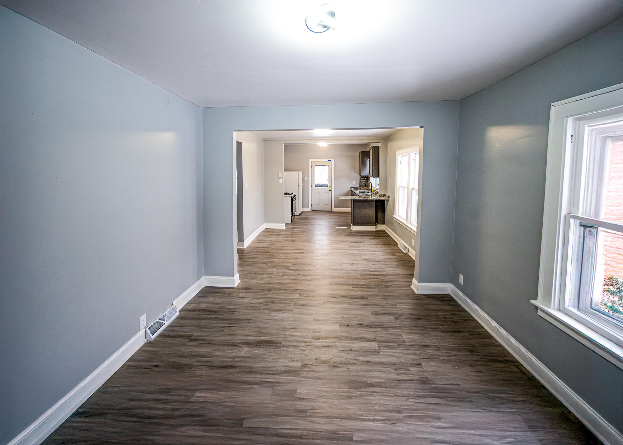 4181 Monroe Street Gary, IN 46408 - Photo 8 of 29 2048x1464