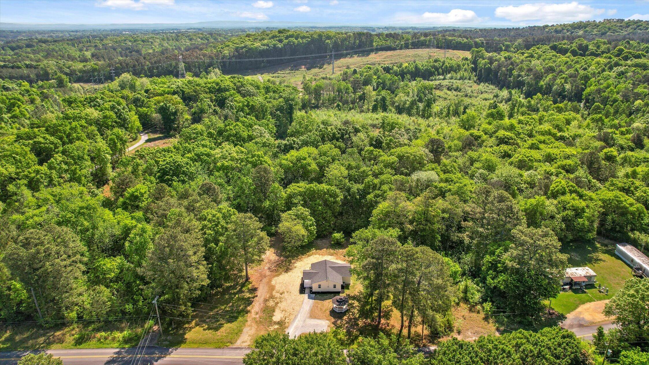 192 Prater Lake Road Northeast Calhoun, GA 30701 - Photo 4 of 41 41-Prater Lake-40