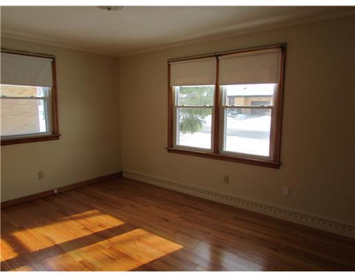 1202 Eastgate Road Springfield, OH 45503 - Photo 8 of 12