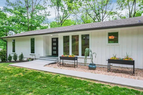 $997,500 | 133 Featherstone Drive, Franklin, TN 37069