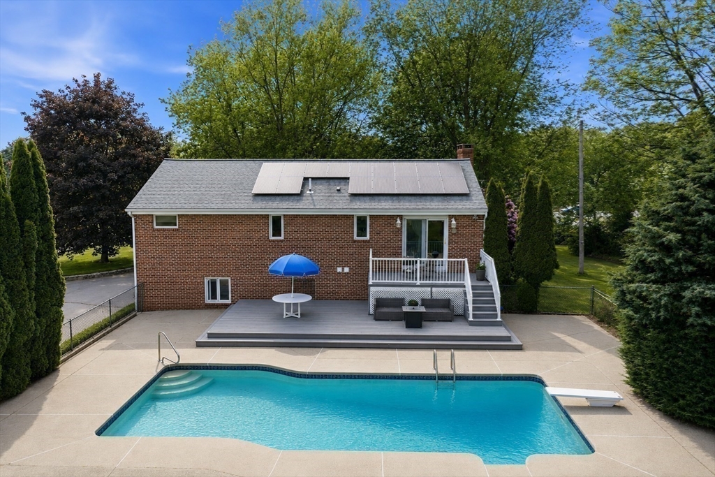 1535 Meridian Street Fall River, MA 02720 - Photo 34 of 40
