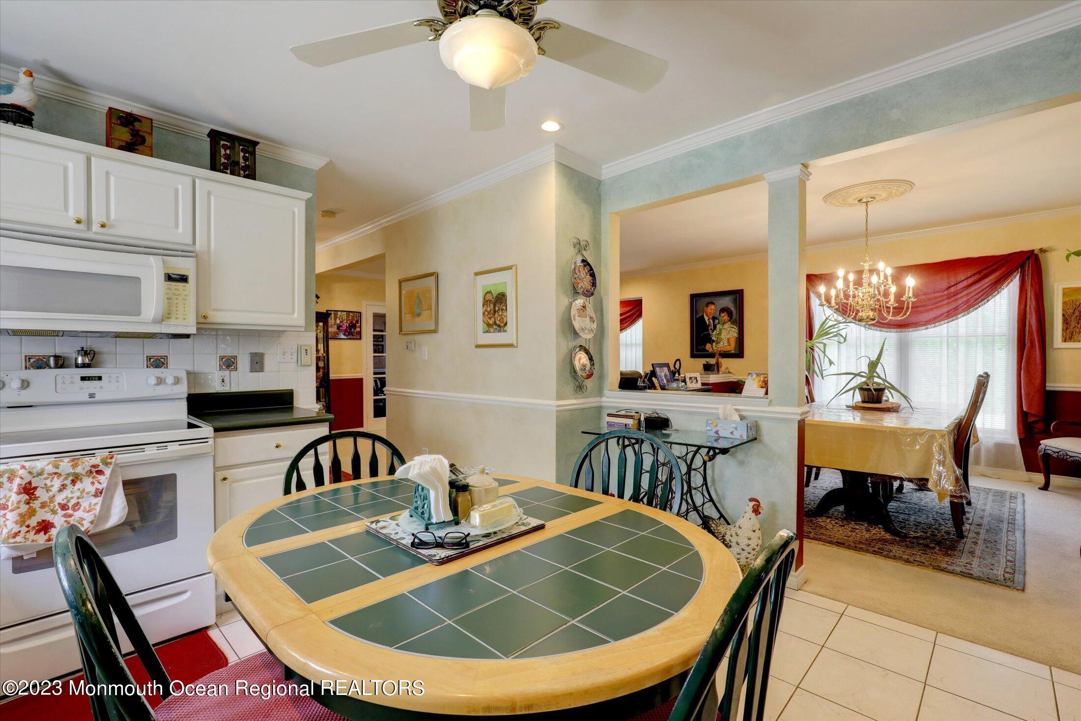 847 Waterworks Road Freehold, NJ 07728 - Photo 20 of 74 25-Kitchen