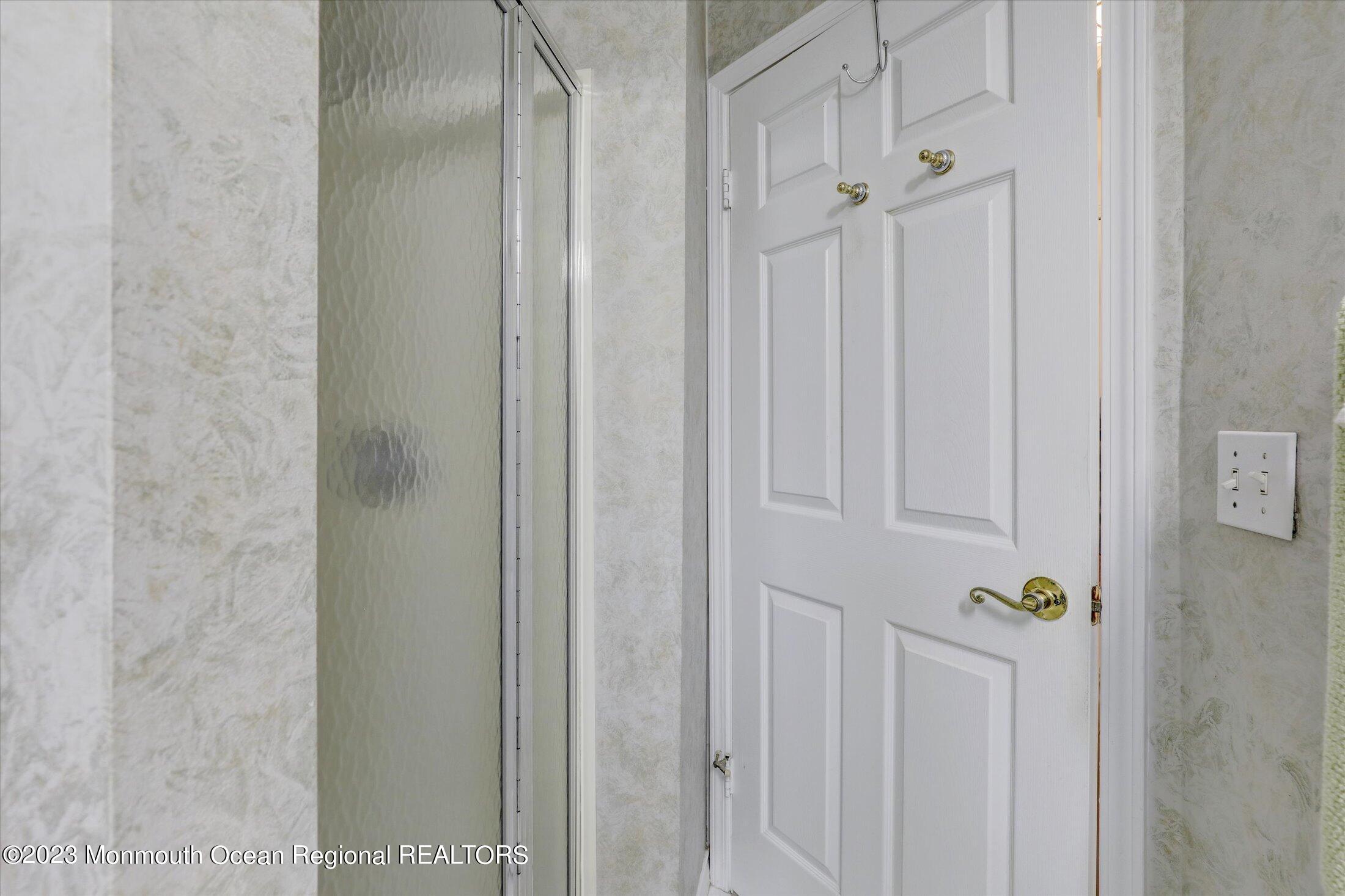 847 Waterworks Road Freehold, NJ 07728 - Photo 30 of 74 35-Bathroom