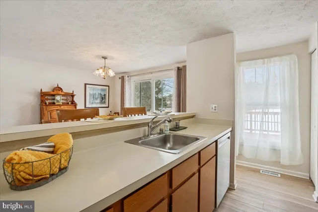 $500,000 | 18112 Kodella Court, Gaithersburg, MD 20877