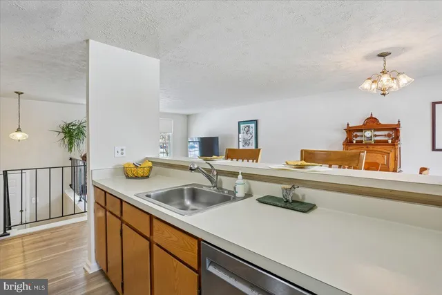 $500,000 | 18112 Kodella Court, Gaithersburg, MD 20877