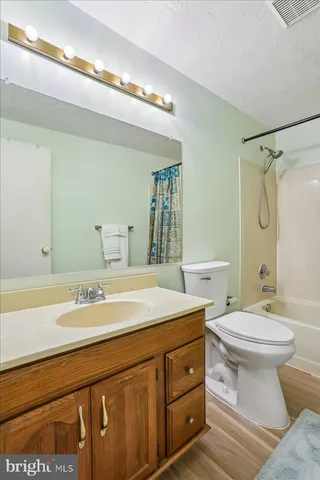 $500,000 | 18112 Kodella Court, Gaithersburg, MD 20877