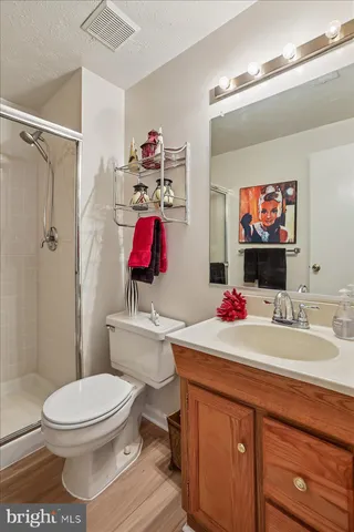 $500,000 | 18112 Kodella Court, Gaithersburg, MD 20877