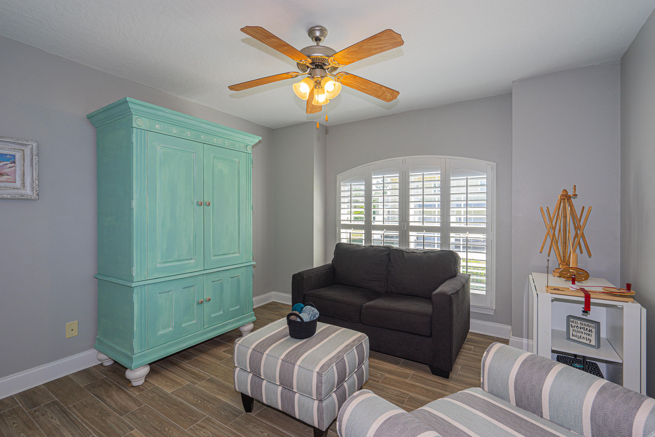 569 Radiant Circle Mary Esther, FL 32569 - Photo 29 of 42 a living room with furniture and a window