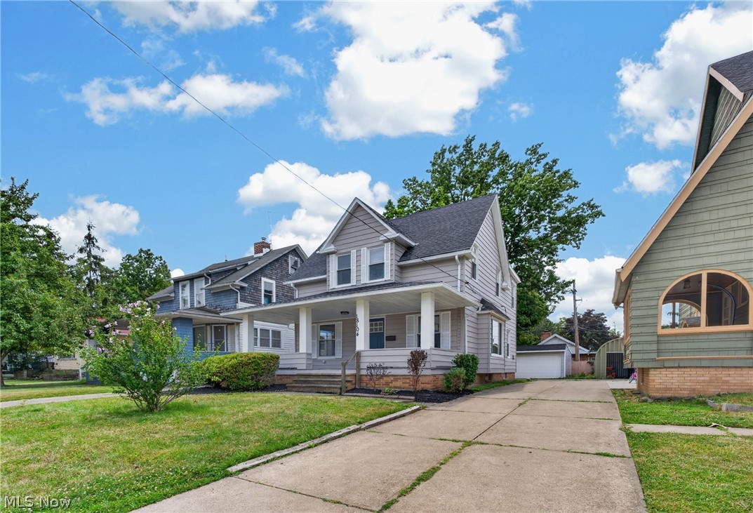 18104 Windward Road Cleveland, OH 44119 - Photo 2 of 25