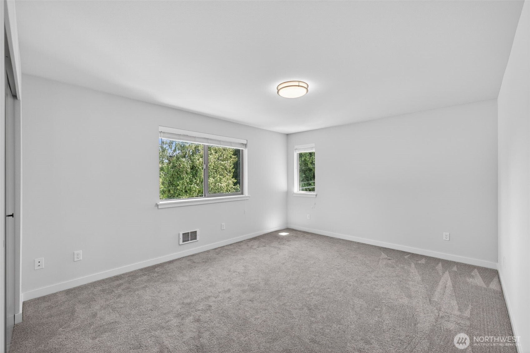 629 Bing Road, Unit B Lynnwood, WA 98036 - Photo 14 of 27