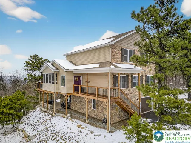$599,900 | 532 Buck Mountain Boulevard, Hazleton, PA 18202
