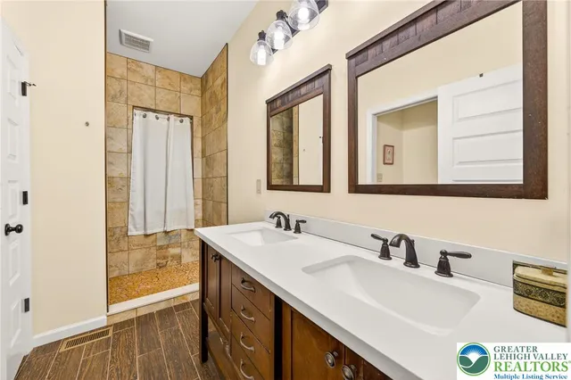 $599,900 | 532 Buck Mountain Boulevard, Hazleton, PA 18202