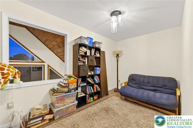 $599,900 | 532 Buck Mountain Boulevard, Hazleton, PA 18202