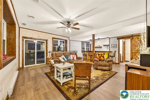 $599,900 | 532 Buck Mountain Boulevard, Hazleton, PA 18202