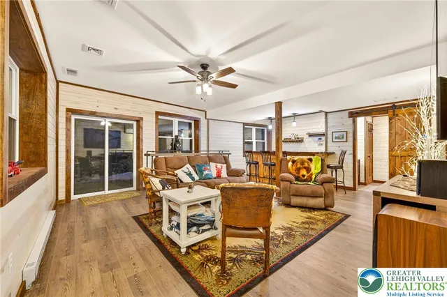 $599,900 | 532 Buck Mountain Boulevard, Hazleton, PA 18202