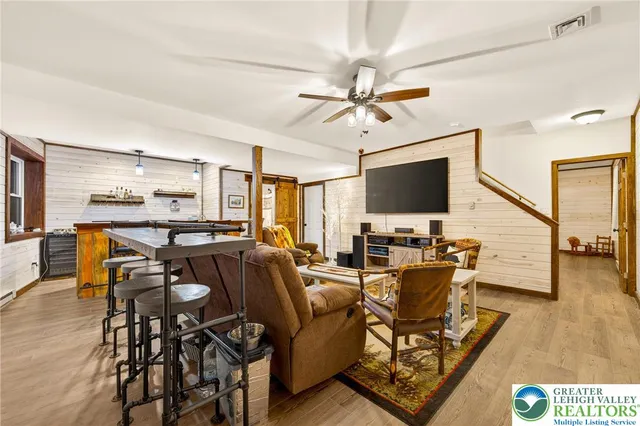 $599,900 | 532 Buck Mountain Boulevard, Hazleton, PA 18202