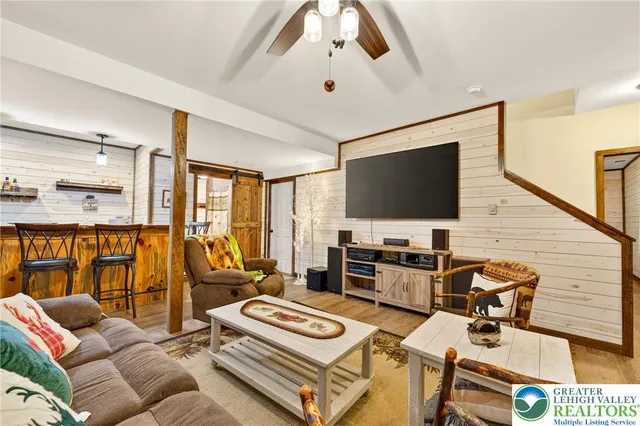 $599,900 | 532 Buck Mountain Boulevard, Hazleton, PA 18202