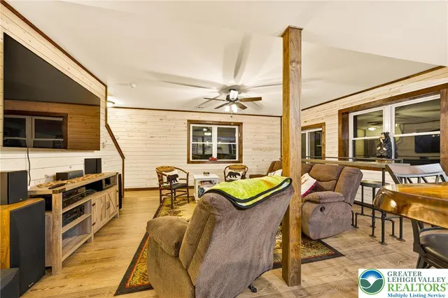 $599,900 | 532 Buck Mountain Boulevard, Hazleton, PA 18202