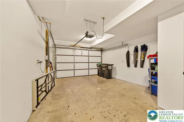 $599,900 | 532 Buck Mountain Boulevard, Hazleton, PA 18202