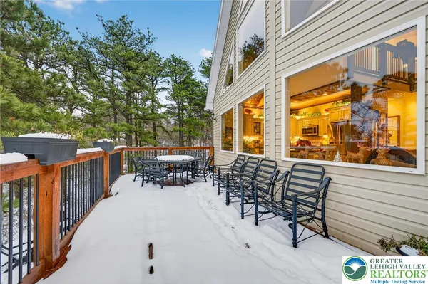 $599,900 | 532 Buck Mountain Boulevard, Hazleton, PA 18202