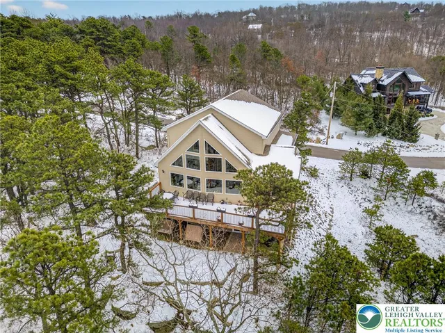 $599,900 | 532 Buck Mountain Boulevard, Hazleton, PA 18202