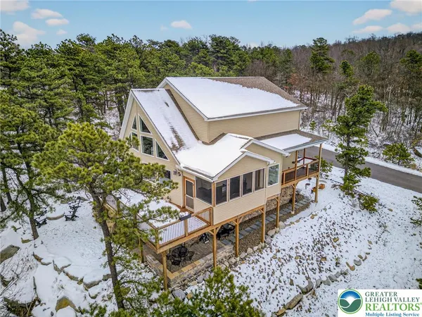 $599,900 | 532 Buck Mountain Boulevard, Hazleton, PA 18202