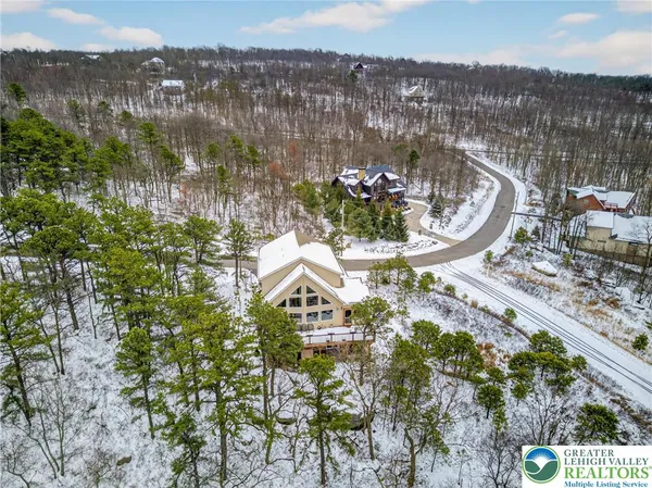 $599,900 | 532 Buck Mountain Boulevard, Hazleton, PA 18202