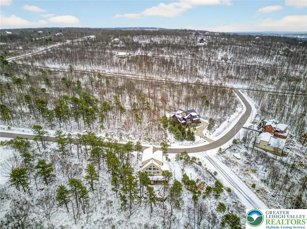 $599,900 | 532 Buck Mountain Boulevard, Hazleton, PA 18202