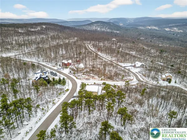 $599,900 | 532 Buck Mountain Boulevard, Hazleton, PA 18202