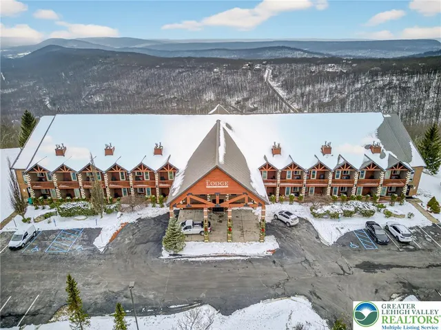 $599,900 | 532 Buck Mountain Boulevard, Hazleton, PA 18202