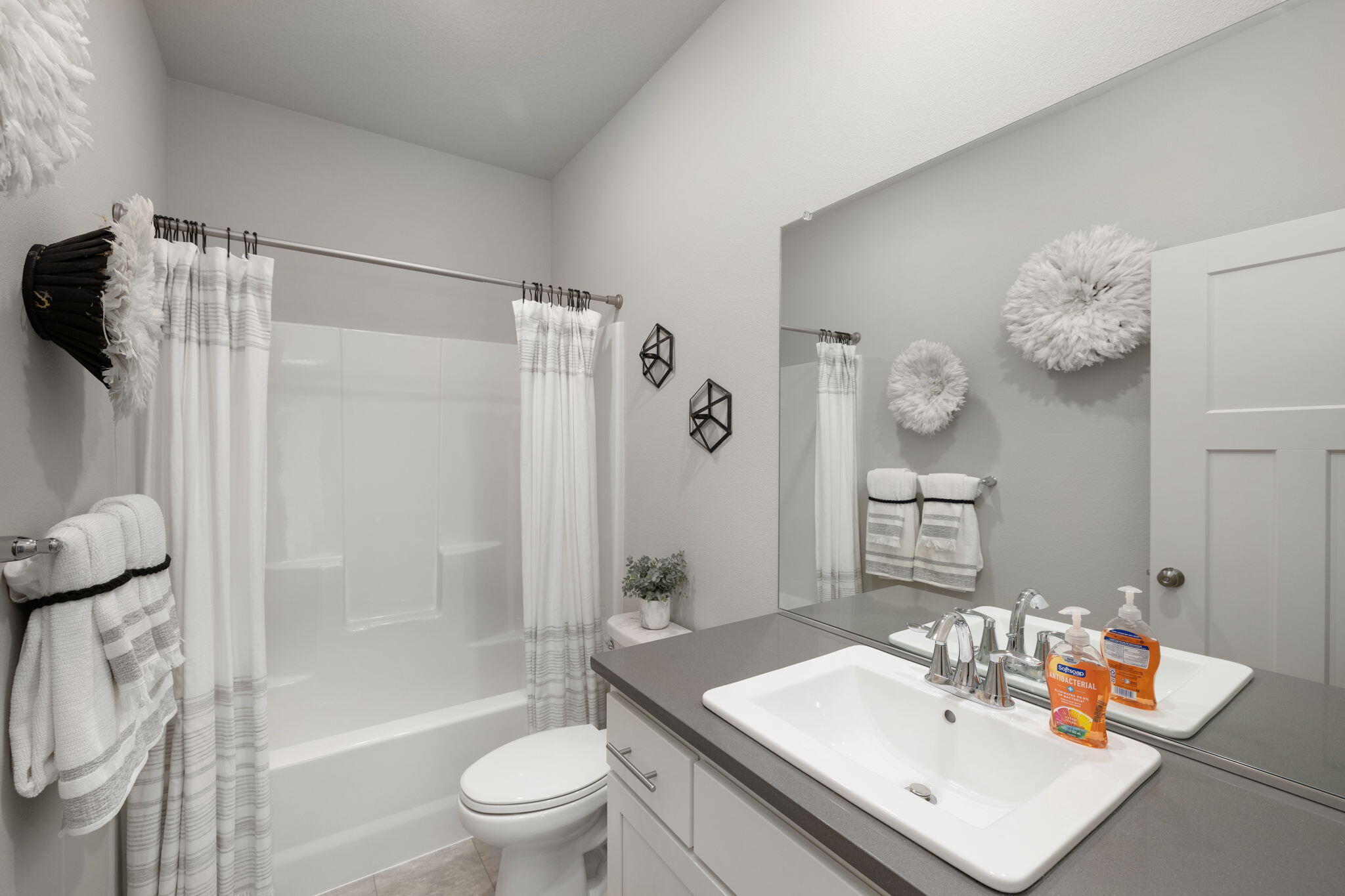 2517 Northwest 23rd Loop Redmond, OR 97756 - Photo 20 of 36
