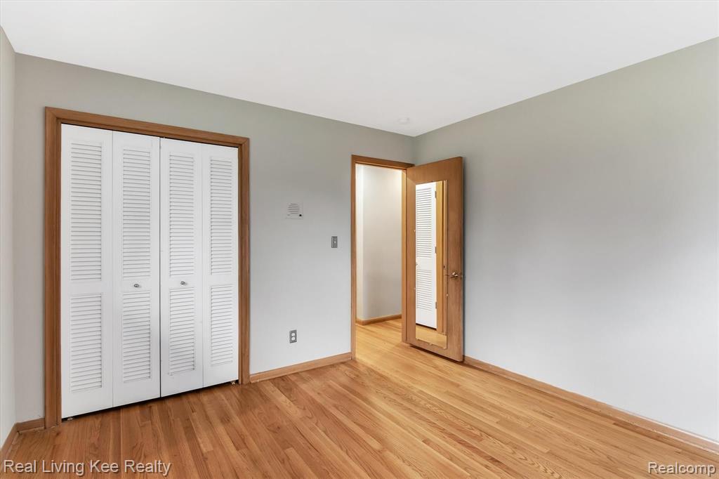 710 Castlebar Drive Rochester Hills, MI 48309 - Photo 17 of 35