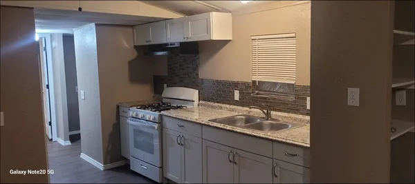 $1,500 | 349 State Highway 95, Elgin, TX 78621