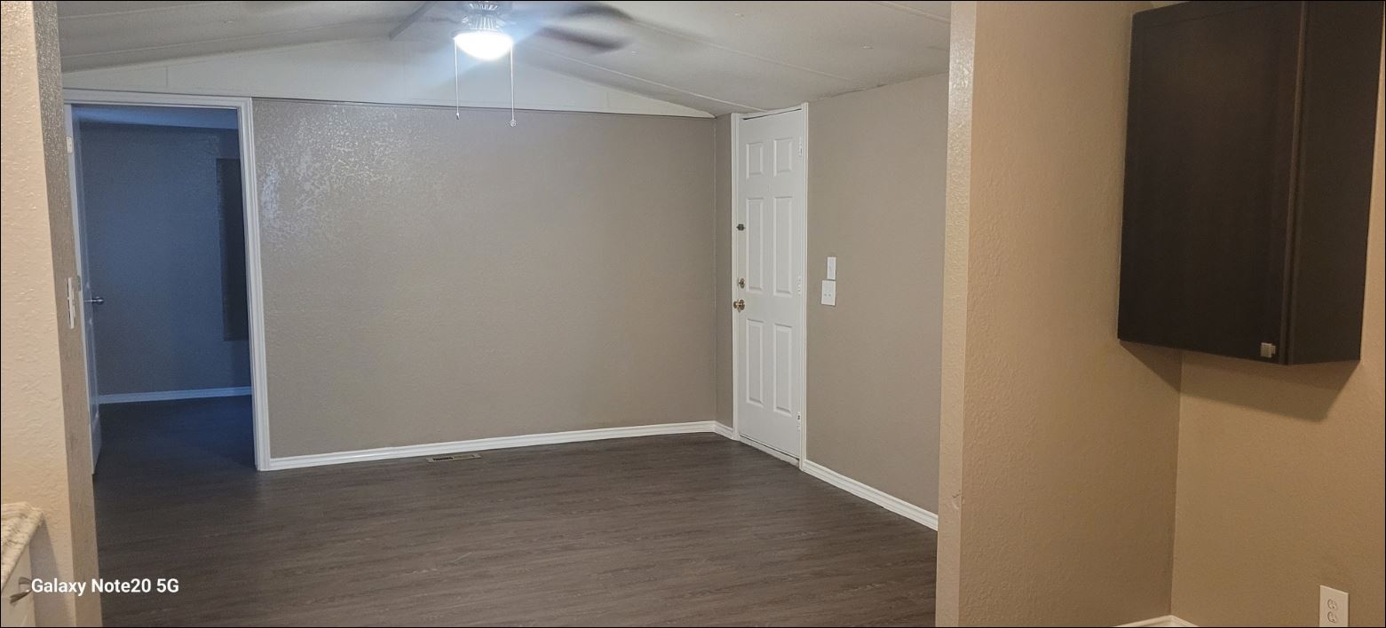 349 State Highway 95 Elgin, TX 78621 - Photo 6 of 16