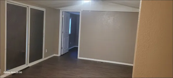 $1,500 | 349 State Highway 95, Elgin, TX 78621