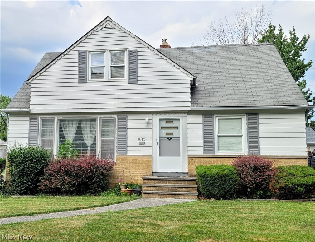 485 Greenvale Road Cleveland, OH 44121 - Photo 1 of 27 Welcome Home!