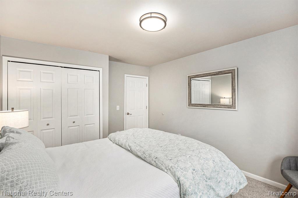 2076 Reagan Drive Rochester Hills, MI 48309 - Photo 23 of 31