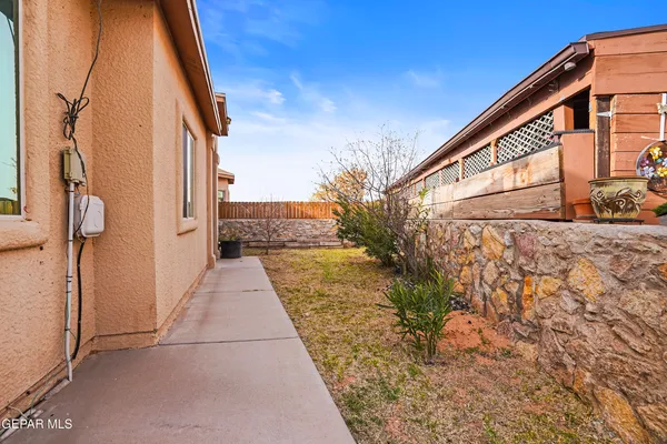 $234,990 | 7101 North Skies, El Paso, TX 79934