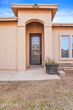 $234,990 | 7101 North Skies, El Paso, TX 79934