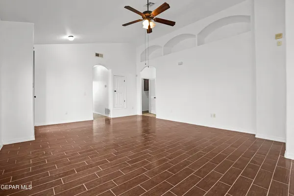 $234,990 | 7101 North Skies, El Paso, TX 79934
